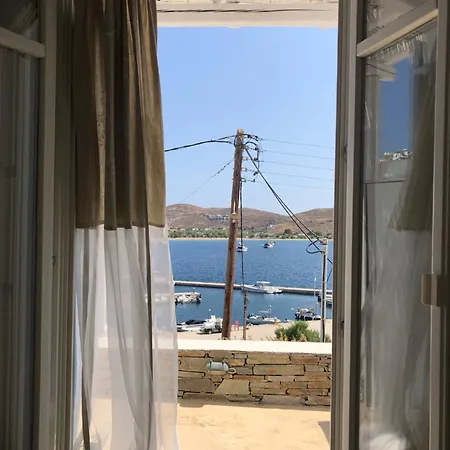 Seaspray House , Serifos