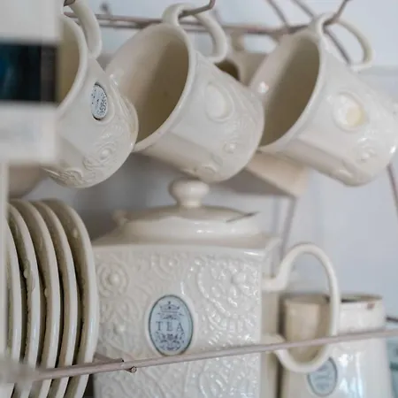 Seaspray House , Serifos